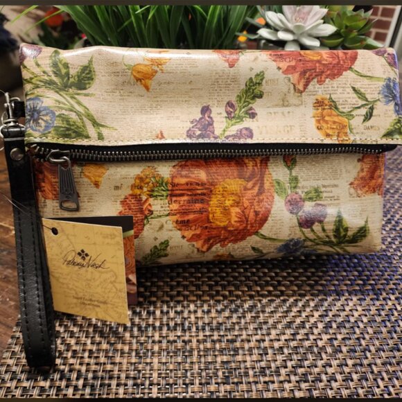 NWT Patricia Nash Leather Valerie Fold Over Wristlet Pouch - Picture 7 of 7